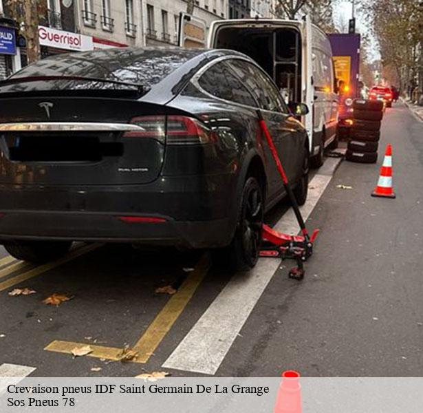 intervention-pour-crevaison-pneus-idf-saint-germain-de-la-grange-78640-4